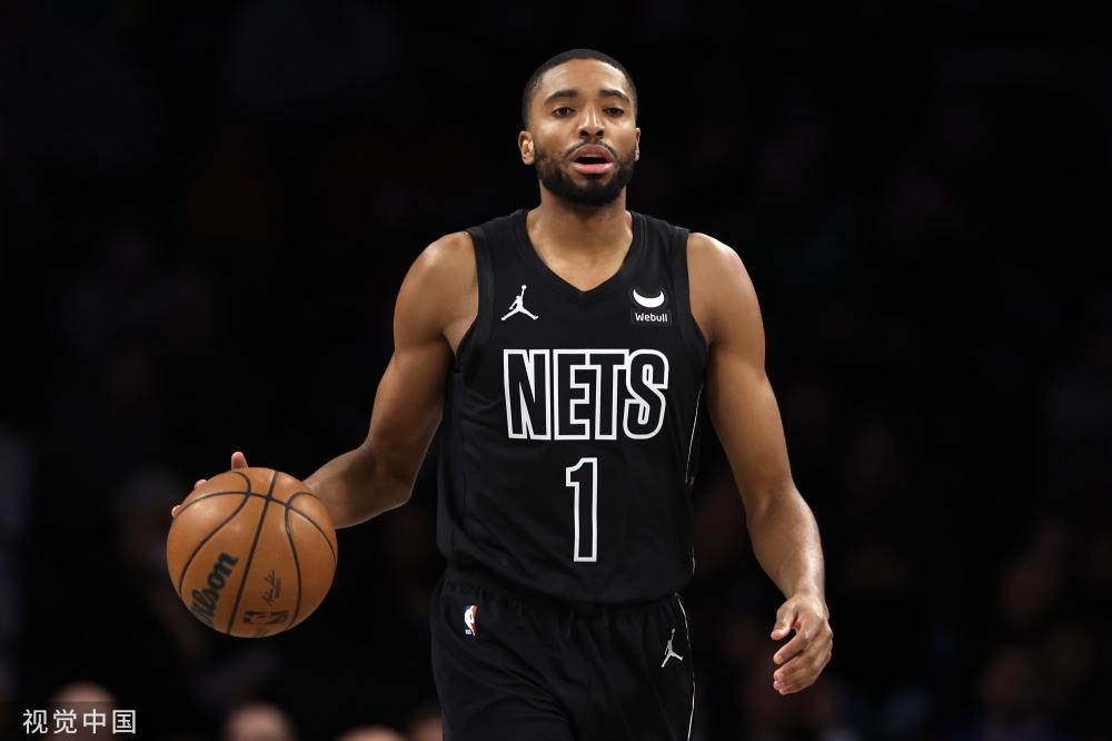 他高高躍起 他高高躍起