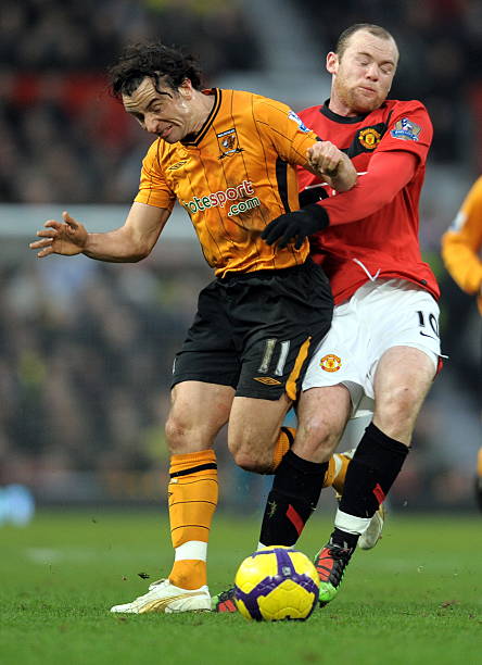 而是坚持贯 而是坚持贯